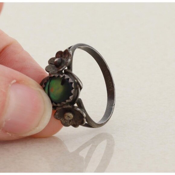 Sterling Silver Abalone Flower Ring Size 6 1/2 Dark Patina - Picture 6 of 9